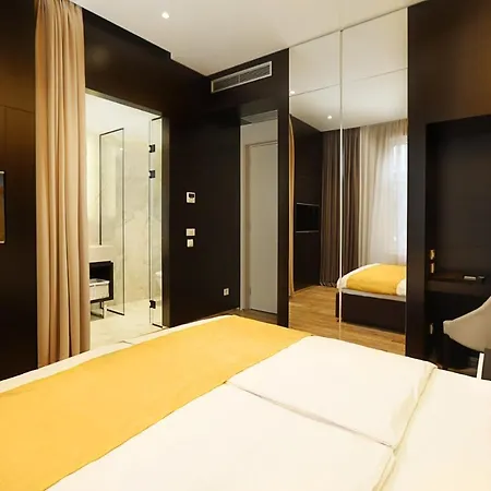 Maccani Black Luxury Gasthof Belgrad