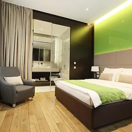 Maccani Black Luxury 4* Belgrado