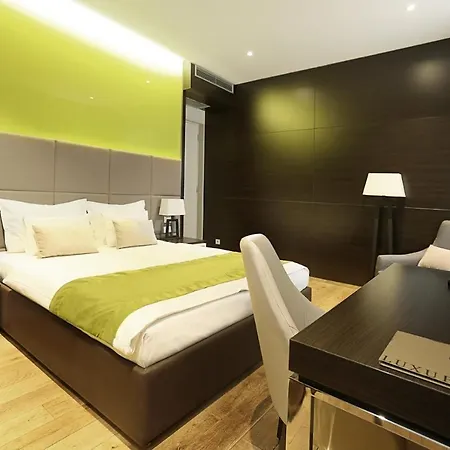 Gasthof Maccani Black Luxury Belgrad