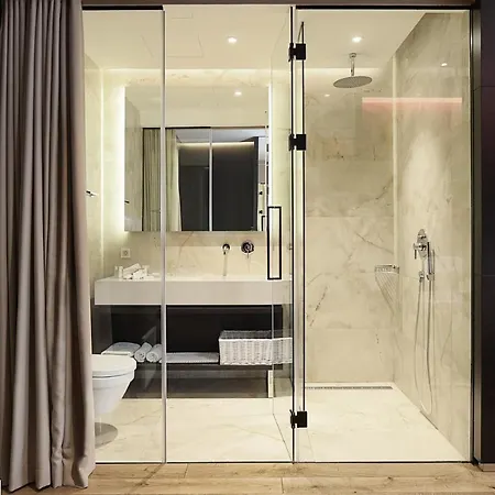 Гостевой дом Maccani Black Luxury