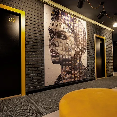 Maccani Black Luxury Belgrado