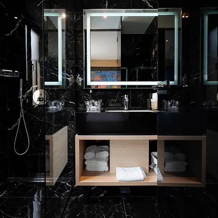 Гостевой дом Maccani Black Luxury 4*